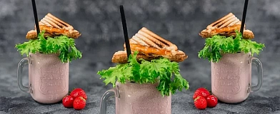 Overshake with Tonkatsu sauce Tamaki