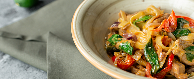 Udon with pork with Spicy sauce Tamaki