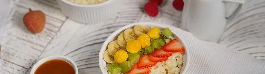 Rice porridge with Mango chili sauce Tamaki