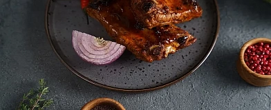 Asian style pork ribs with Tamaki Lemongrass sauce